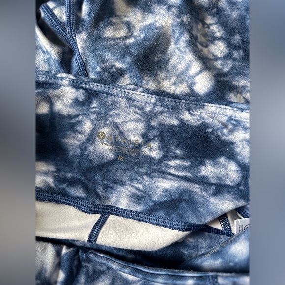 Athleta Tie Dye Powervita Leggings Size Medium - Picture 6 of 6